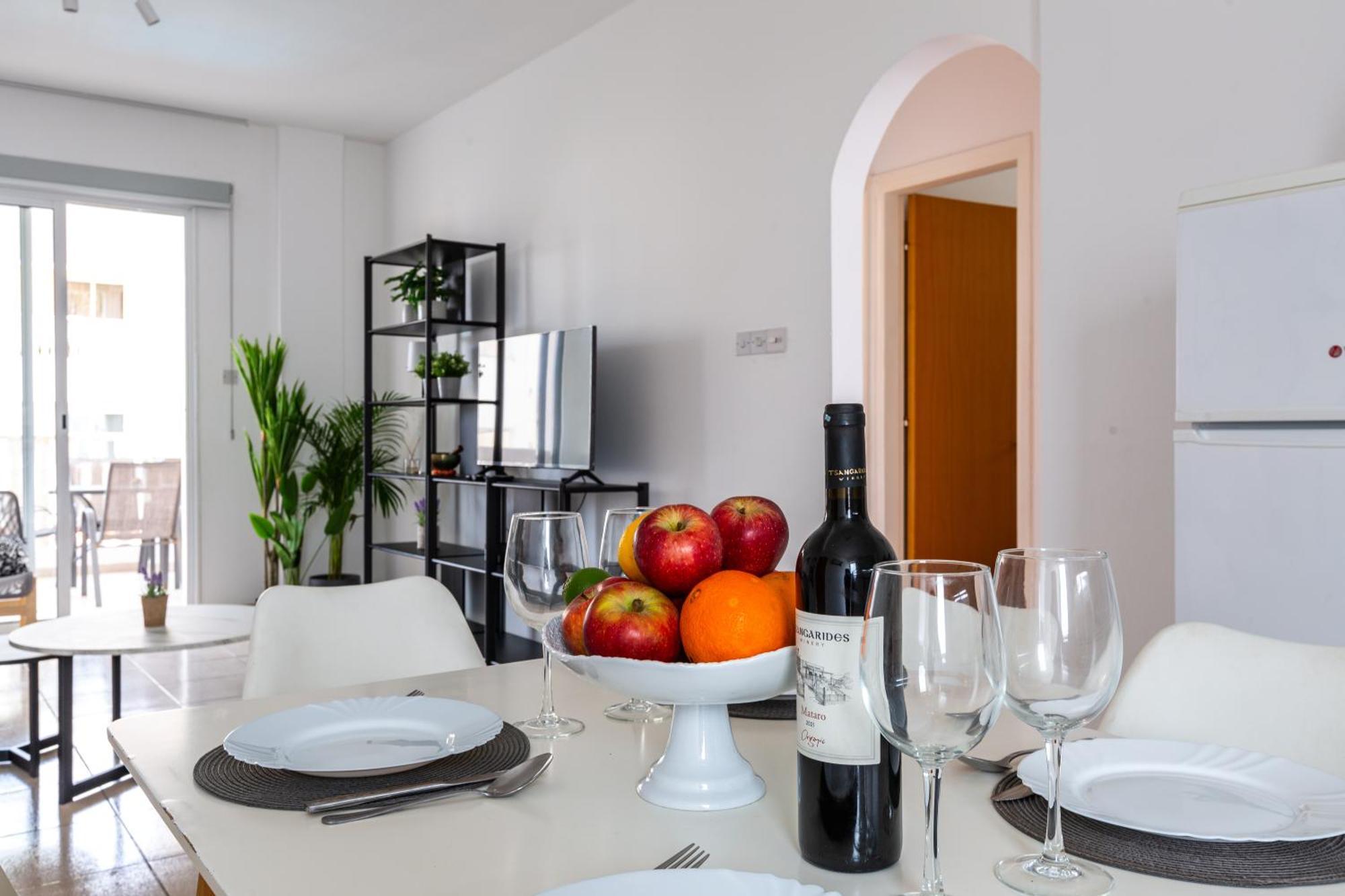 Beautiful 2 Bed Apartment In Paphos Cyprus 外观 照片